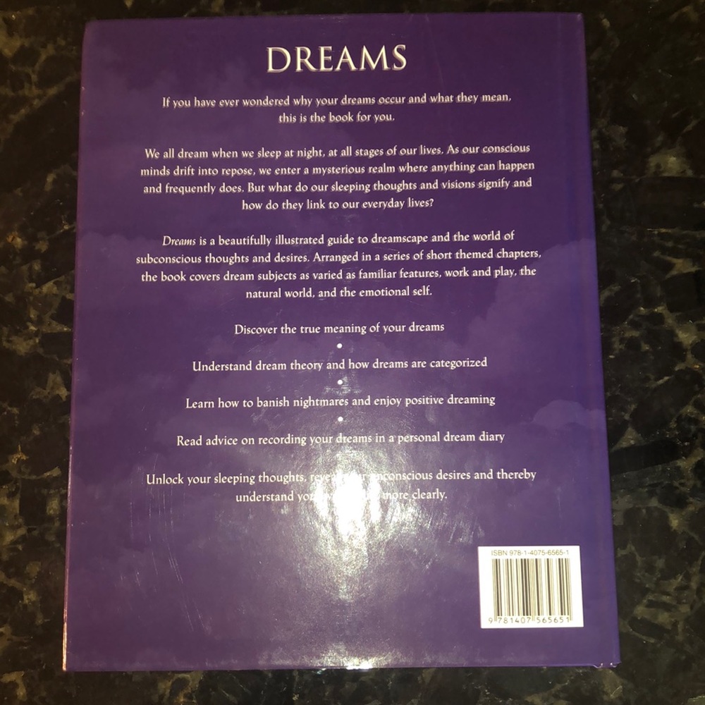 Coffee Table book - Picture 2 of 3